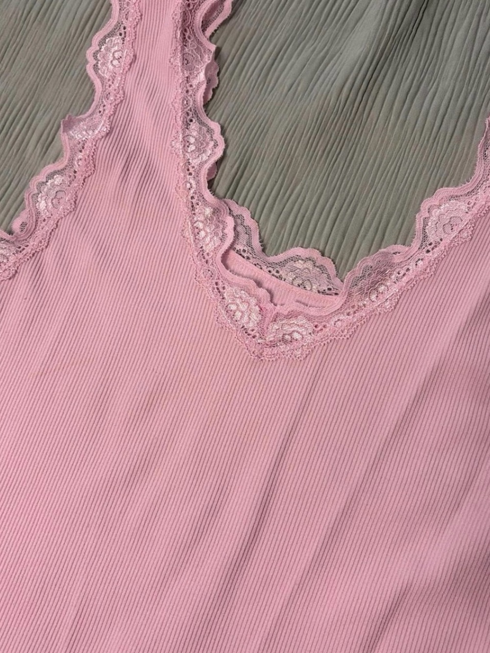 Pink Lace-Trim Ribbed Tank Top Size M/L - Picture 3 of 4